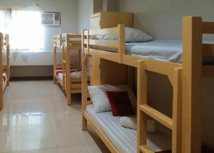 ホテル Reddoorz Near Cebu Metropolitan Cathedral Adlawon